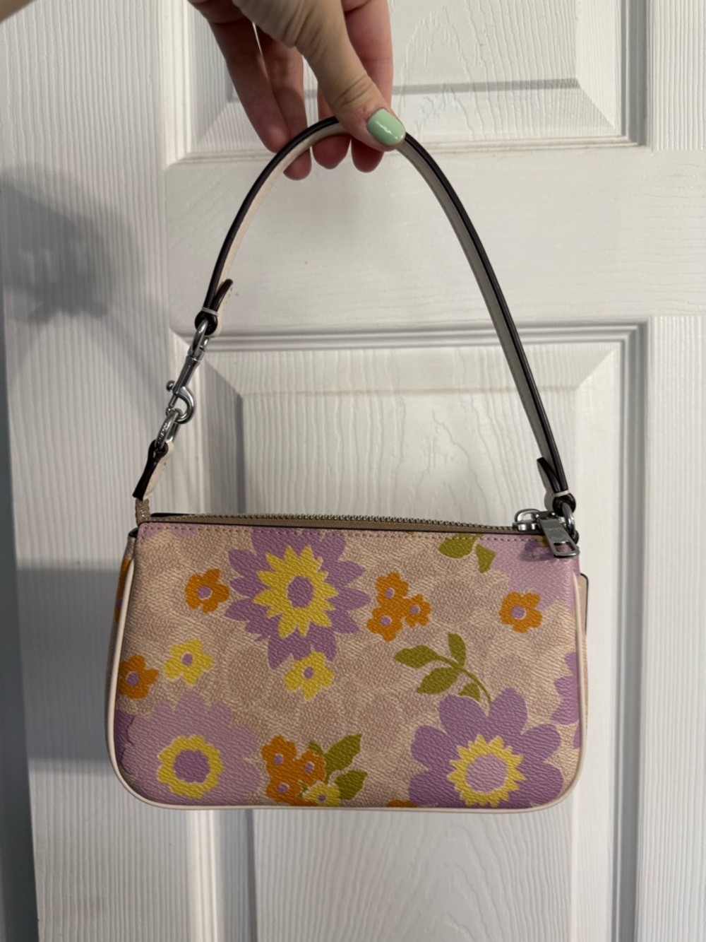 Coach Nolita 19 - Picture 2 of 4